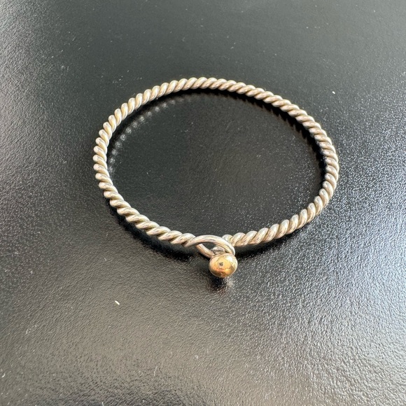 Cape Cod Twisted Loop Bracelet - Picture 2 of 4